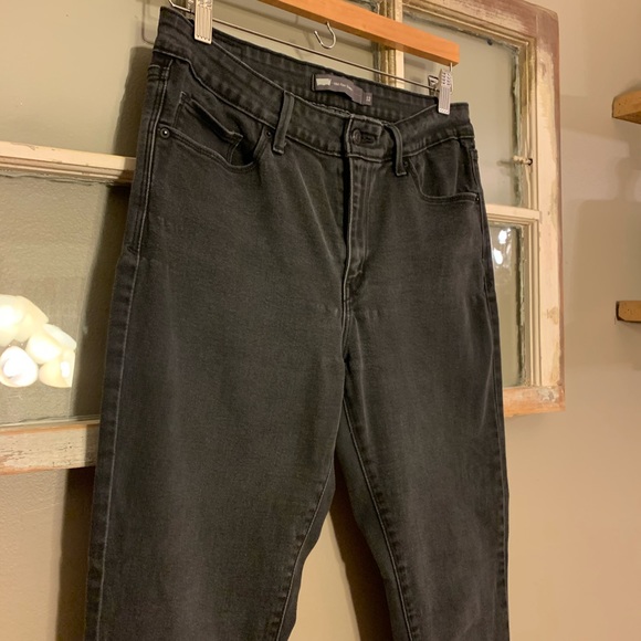 Levi’s Custom Painted Skinny Jeans - Picture 7 of 8